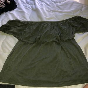american eagle off the shoulder top